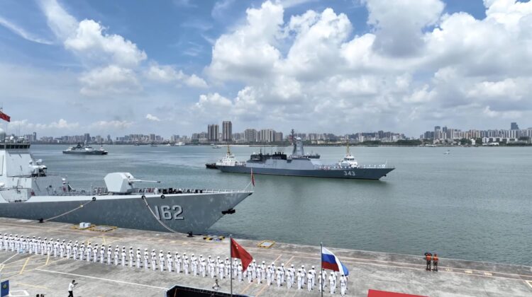 Κίνα και Ρωσία ενώνουν δυνάμεις: Κοινές στρατιωτικές ασκήσεις στον Ειρηνικό ενόψει επίσκεψης Πούτιν