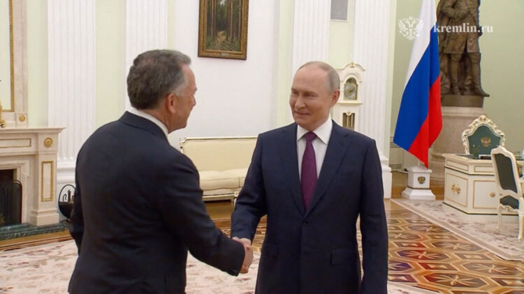 Σε εξέλιξη η κρίσιμη συνάντηση Πούτιν – Γουίτκοφ στη Μόσχα υπό την πίεση του τελεσιγράφου Τραμπ