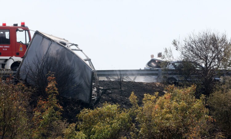 Κραυγές των εγκλωβισμένων στο τροχαίο της Εγνατίας …«βοήθεια, βγάλτε μας»