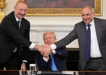 Ιστορική Συμφωνία στον Λευκό Οίκο: Αζερμπαϊτζάν και Αρμενία υπογράφουν ειρήνη