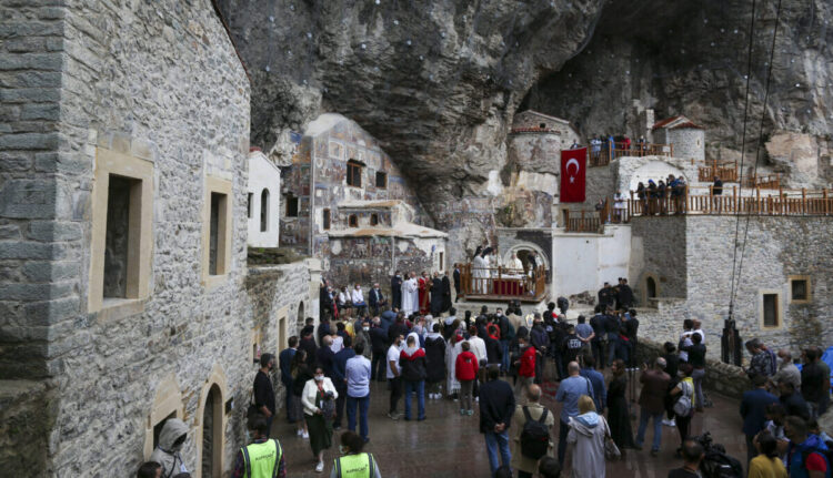 Τουρκικές αρχές έδωσαν άδεια για Θεία Λειτουργία στη Σουμελά στις 23 Αυγούστου