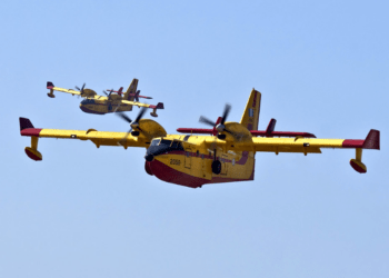 Ελληνικά   Canadair CL-415 & Δασοκομάντος  σε Ισπανία και Πορτογαλία