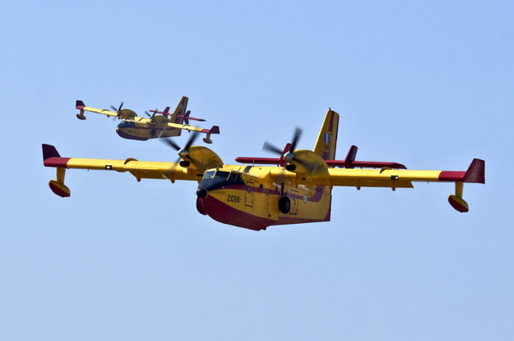 Ελληνικά Canadair CL-415 & Δασοκομάντος σε Ισπανία και Πορτογαλία