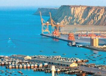 Η Ουκρανία έπληξε ρωσικό λιμάνι στην περιφέρεια Αστραχάν