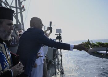 Δένδιας από Τήνο: «Η Παναγία σκέπη τις Ένοπλες Δυνάμεις – Ισχυρό μήνυμα αποτροπής»