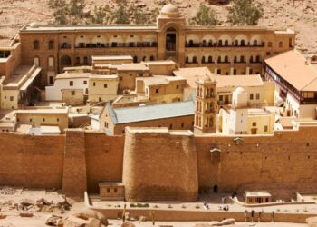 Έκκληση Δαμιανού σε Ελλάδα και Αίγυπτο: «Κινδυνεύει η ζωή μου» – Βίντεο από τα επεισόδια στη Μονή Σινά