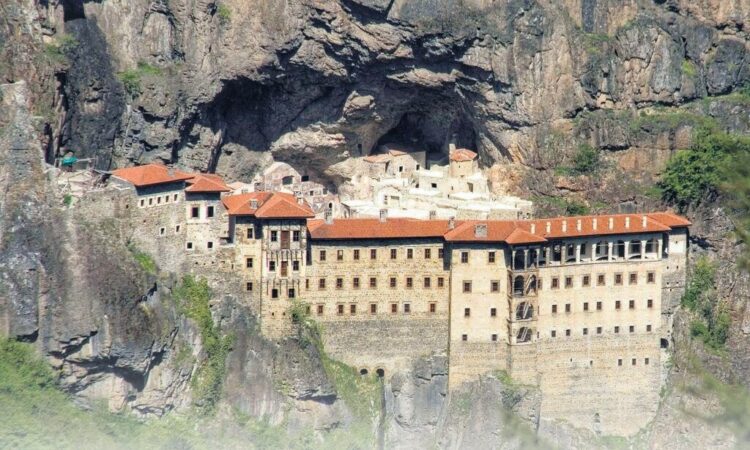 Οι Τούρκοι αρνήθηκαν και πάλι να δώσουν άδεια για τη Λειτουργία στην Παναγία Σουμελά