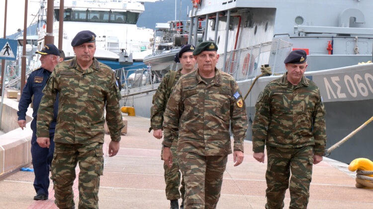 Η ελληνοτουρκική κρίση του 2020 στον Έβρο & Αιγαίο …Αναλύει ο επίτιμος Α/ΓΕΕΘΑ, Στρατηγός ε.α. Κωνσταντίνος Φλώρος (video)