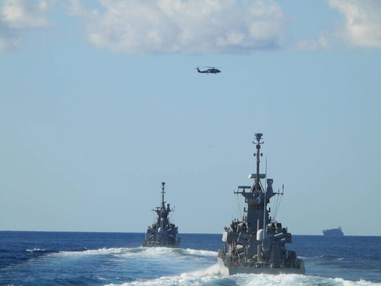 Απόσυρση των δύο φρεγατών από τα Διεθνή της Λιβύης … Ενώ το «Πίρι Ρέις» παραμένει στον κόλπο της Σμύρνης