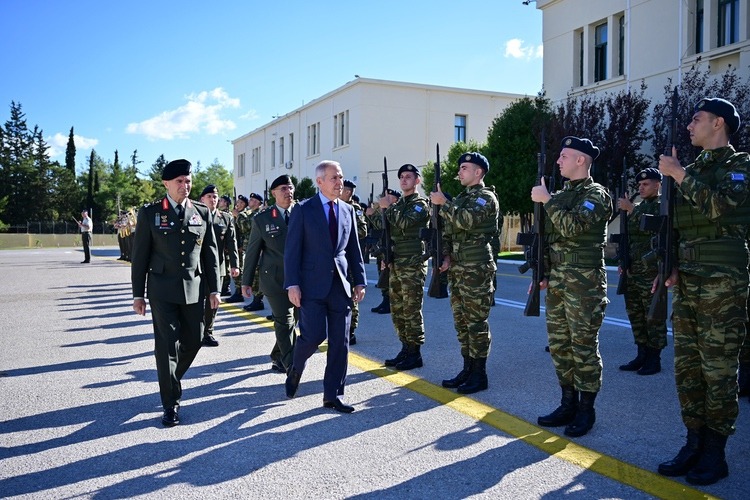 70 χρόνια ΑΣΔΥΣ: Επετειακή τελετή στο Στρατόπεδο «ΖΟΡΜΠΑ» παρουσία Δαβάκη και Α/ΓΕΣ