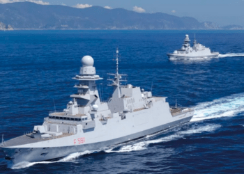 Με το βλέμμα σε  δύο ετοιμοπόλεμες  ιταλικών φρεγατών FREMM…Από το ΠΝ