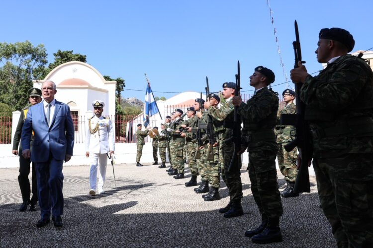Επίσκεψη Τασούλα στο Καστελλόριζο για την 82η Επέτειο Απελευθέρωσης – Στεφάνι στη «Κυρά της Ρω»