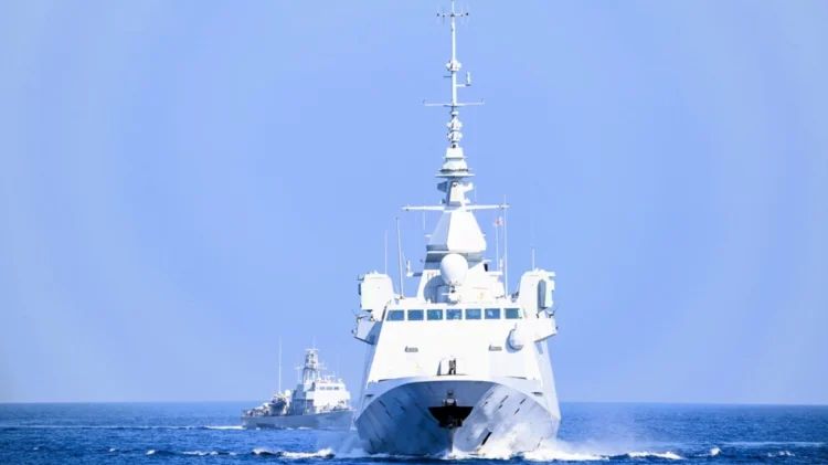 ΝΑΤΟ: Αντιαεροπορική φρεγάτα στη Βαλτική μετά τις υπερπτήσεις drones στη Δανία