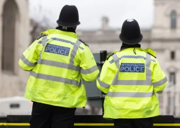 Βρετανία: Συλλήψεις τριών ατόμων για συνεργασία με ρωσικές μυστικές υπηρεσίες