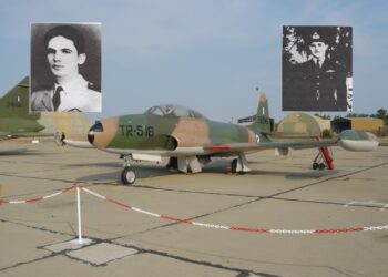 Σαν σήμερα ο Ανθυποσμηναγός (Ι) Γεώργιος Κοντομυτάκης και ο Ανθυποσμηναγός (Ι) Ευάγγελος Γιαννάκης χάνουν την ζωή τους με T-33