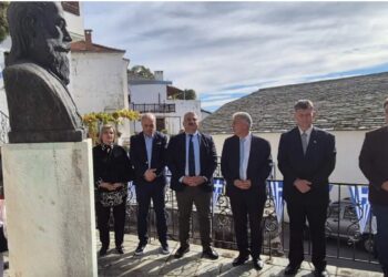 Απών απο την παρέλαση της Θεσσαλονίκης ο Βελόπουλος…Που παρέστη;