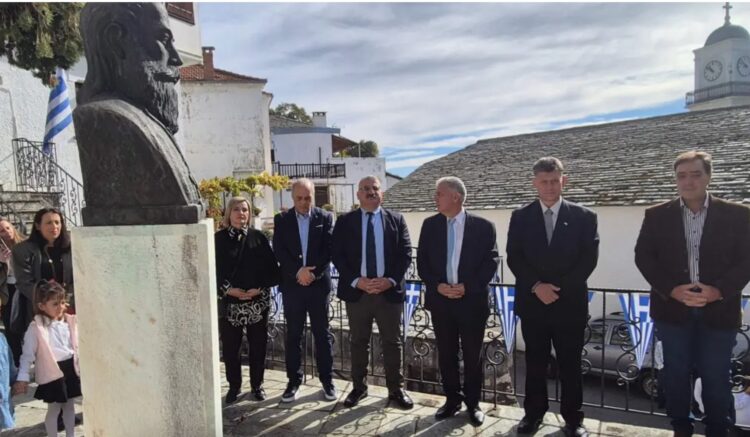 Απών απο την παρέλαση της Θεσσαλονίκης ο Βελόπουλος…Που παρέστη;