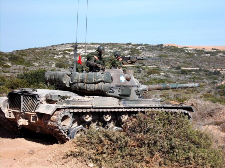 Δημοσιεύθηκε στο ΦΕΚ η ΚΥΑ με την οποία αυξάνονται έως 1.036% οι αποδοχές των οπλιτών θητείας.