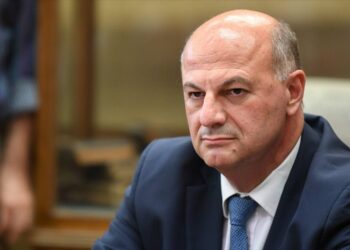 Tην παραίτησή του υπέβαλλε σύμφωνα με  πληροφορίες ο Κώστας Τσιάρας;