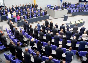 Κατηγορίες για κατασκοπεία υπέρ Ρωσίας εναντίον της AfD – Σφοδρές επιθέσεις από CDU, SPD και Πράσινους