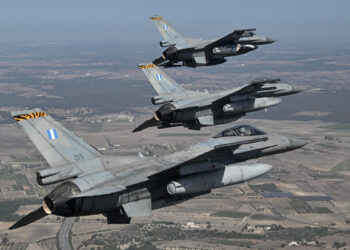 Διελεύσεις μαχητικών πάνω απο την Θεσσαλονίκη