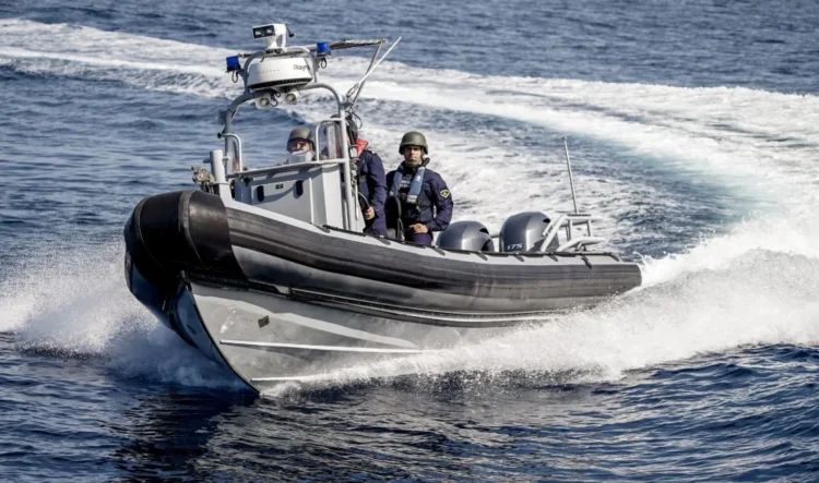 Μέχρι και τη Ζάκυνθο έφτασαν οι λαθρομετανάστες … Μπάζουμε απο παντού!!