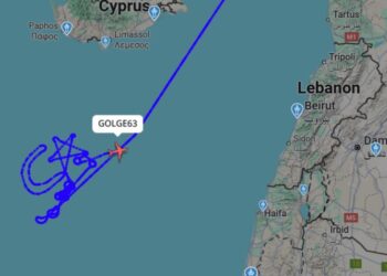 Νέα τουρκική πρόκληση στο FIR Λευκωσίας: Drone Bayraktar «ζωγράφισε» την τουρκική σημαία πάνω από την Κύπρο