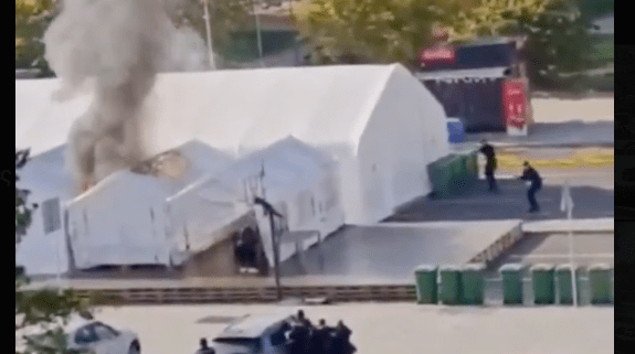 Σερβία: Πυροβολισμοί έξω από το κοινοβούλιο στο Βελιγράδι – Ένας τραυματίας, συνελήφθη ο δράστης