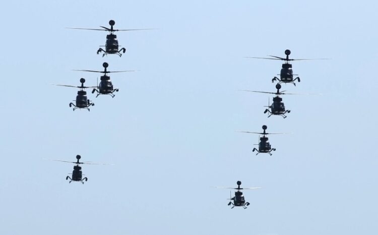 Ελικόπτερα της Πολεμικής Αεροπορίας στον ουρανό της Θεσσαλονίκης – Εντυπωσιακά πλάνα στην παρέλαση