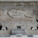 Κατατέθηκε στη Βουλή η τροπολογία για τον Άγνωστο Στρατιώτη – Τι απαγορεύεται και ποιες οι ποινές