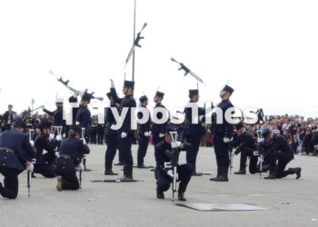 Θεσσαλονίκη: Οι σπουδαστές της ΣΣΑΣ εντυπωσίασαν με άψογους σχηματισμούς και επιδείξεις στην Αριστοτέλους