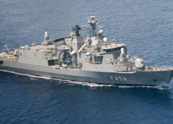 Το Πολεμικό Ναυτικό ανοίγει τις πύλες του για την 28η Οκτωβρίου – Επίσκεψη κοινού σε φρεγάτες και υποβρύχιο