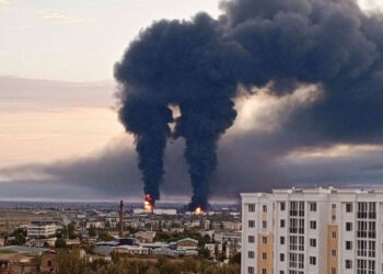 Ουκρανικό πλήγμα σε αποθήκη πετρελαίου στην κατεχόμενη Κριμαία