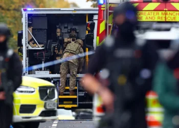 Δύο νεκροί από επίθεση σε συναγωγή στο Μάντσεστερ – Ο δράστης φορούσε ζώνη εκρηκτικών