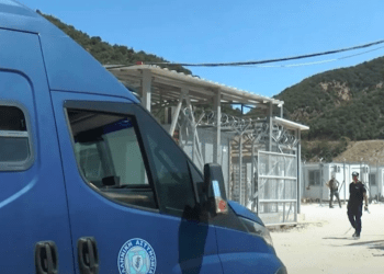 Στον Εισαγγελέα οι λαθρομετανάστες που …Δάγκωσαν Αστυνομικό