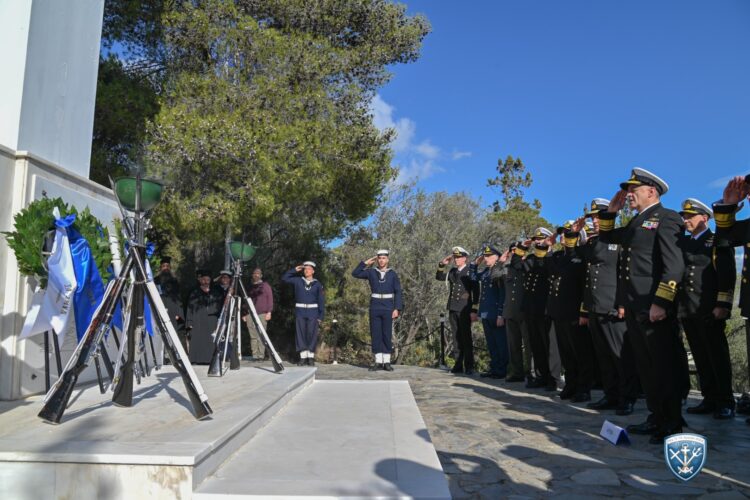 Τελετή Τιμής στους Πεσόντες του Πολεμικού Ναυτικού στο Οχυρό Σκαραμαγκά