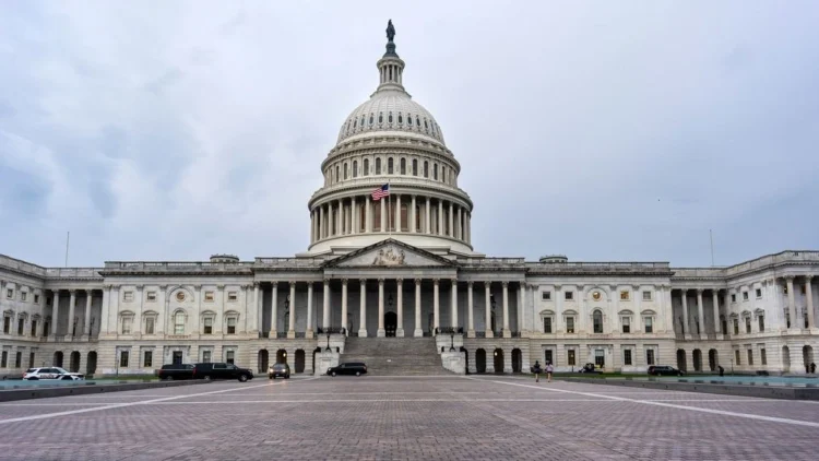 ΗΠΑ: Πρώτο βήμα για λήξη του shutdown – Η Γερουσία ενέκρινε τη συμφωνία με ψήφους 60-40