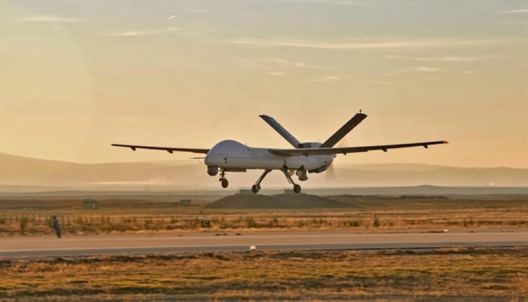 Γιατί ανεχόμαστε τα Τουρκικά UAVs να γυροφέρνουν στα νερά μας;