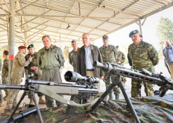 Έλεγχος Ετοιμότητας στην Ελευσίνα: Ο ΥΦΕΘΑ Θανάσης Δαβάκης σε ΜΕΕΔ και 865 ΤΕΝΕΦ