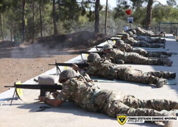 Οι Εθνοφυλακες της Κύπρου εκπαιδεύονται