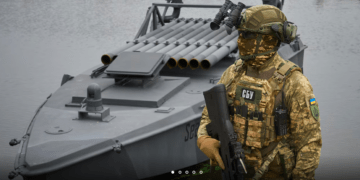 Έντονο το ενδιαφέρον της Ελλάδος για τα …Sea babes» τα  θαλάσσια καμικάζι των Ουκρανών (video)