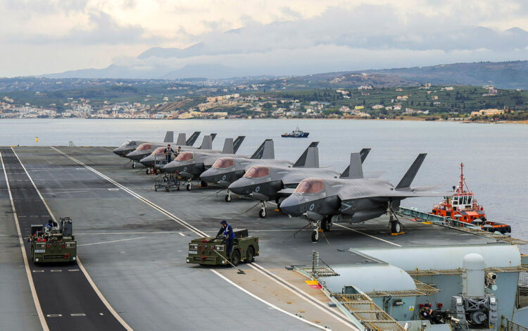 Το αεροπλανοφόρο HMS Prince of Wales στη Σούδα ( video)