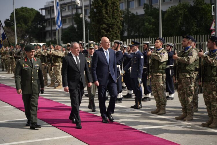 Δένδιας από Λευκωσία: «Όχι» σε συμμετοχή της Τουρκίας στο SAFE όσο συνεχίζει τις προκλήσεις