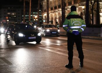 Γνωστή δημοσιογράφος συνελήφθη τα ξημερώματα   του Σαββάτου…Σε Μπλόκο !!!