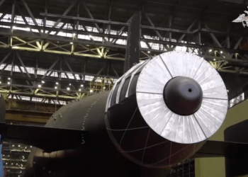 Η Ρωσία καθέλκυσε το πυρηνικό υποβρύχιο «Khabarovsk» – Φέρει το υπερόπλο drone «Poseidon» με πυρηνική ισχύ τσουνάμι