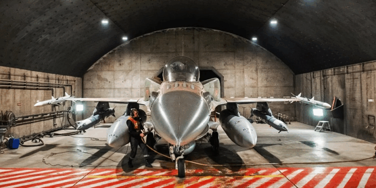 Σύγχρονα όπλα ακριβείας αποκτούν πλέον τα Eλληνικά F-16 Viper…Απο Ισραήλ και ΗΠΑ