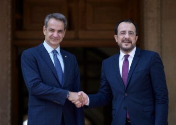 Συνάντηση Μητσοτάκη – Χριστοδουλίδη στο Μαξίμου: Εμβάθυνση συνεργασίας Ελλάδας – Κύπρου στη 3η Διακυβερνητική Σύνοδο