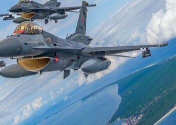 Επέστρεψαν στο Κεντρικό Αιγαίο οι Τούρκοι με οπλισμένα F-16