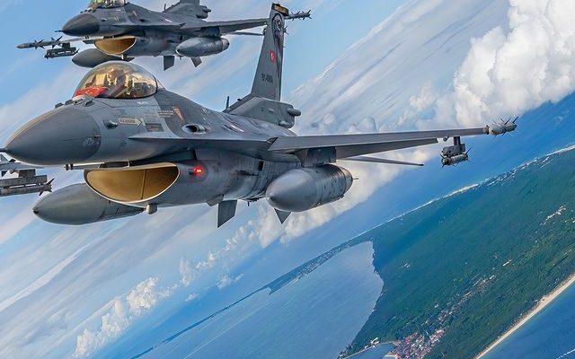 Επέστρεψαν στο Κεντρικό Αιγαίο οι Τούρκοι με οπλισμένα F-16