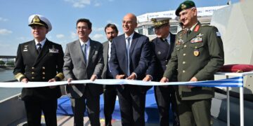 Ύψωσης της Ελληνικής Σημαίας στην πρώτη Φρεγάτα FDI HN (“Belh@rra”) F – 601 «ΚΙΜΩΝ»